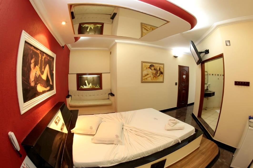 Hotel & Motel Le Baron (Adults Only) Pôrto Ferreira エクステリア 写真