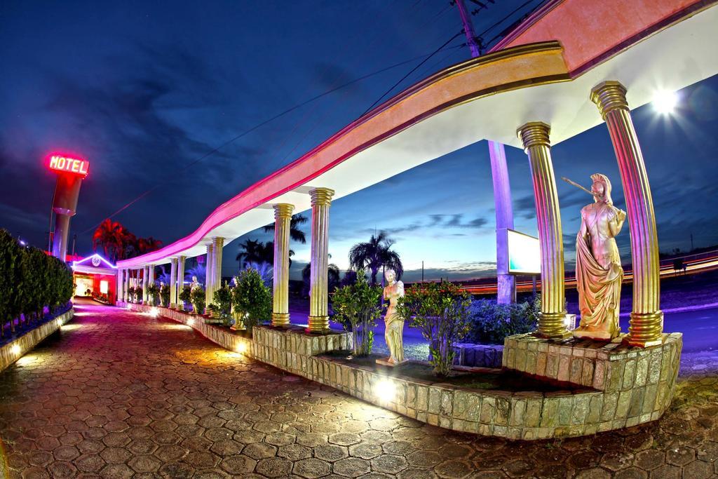 Hotel & Motel Le Baron (Adults Only) Pôrto Ferreira エクステリア 写真