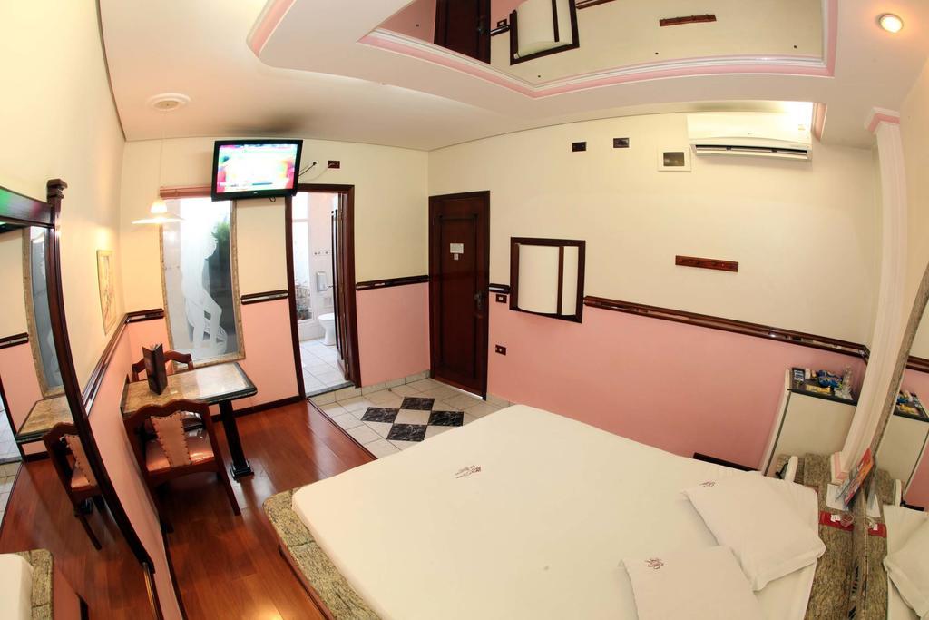 Hotel & Motel Le Baron (Adults Only) Pôrto Ferreira 部屋 写真