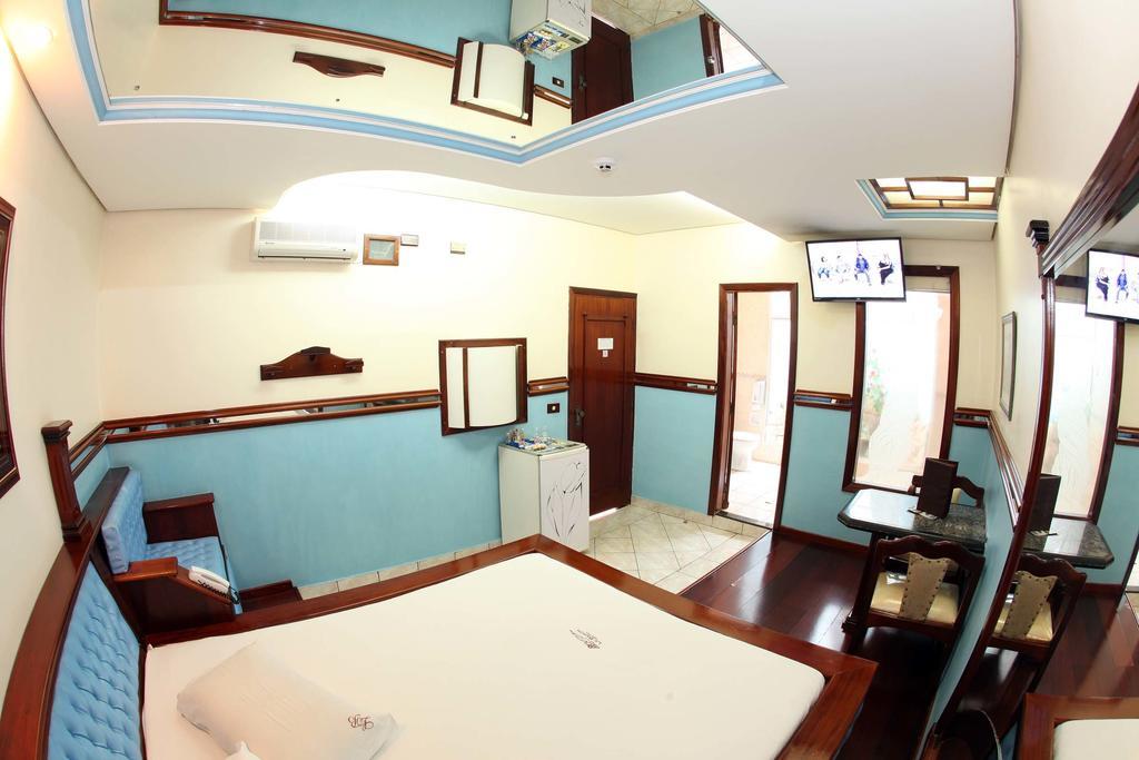 Hotel & Motel Le Baron (Adults Only) Pôrto Ferreira 部屋 写真