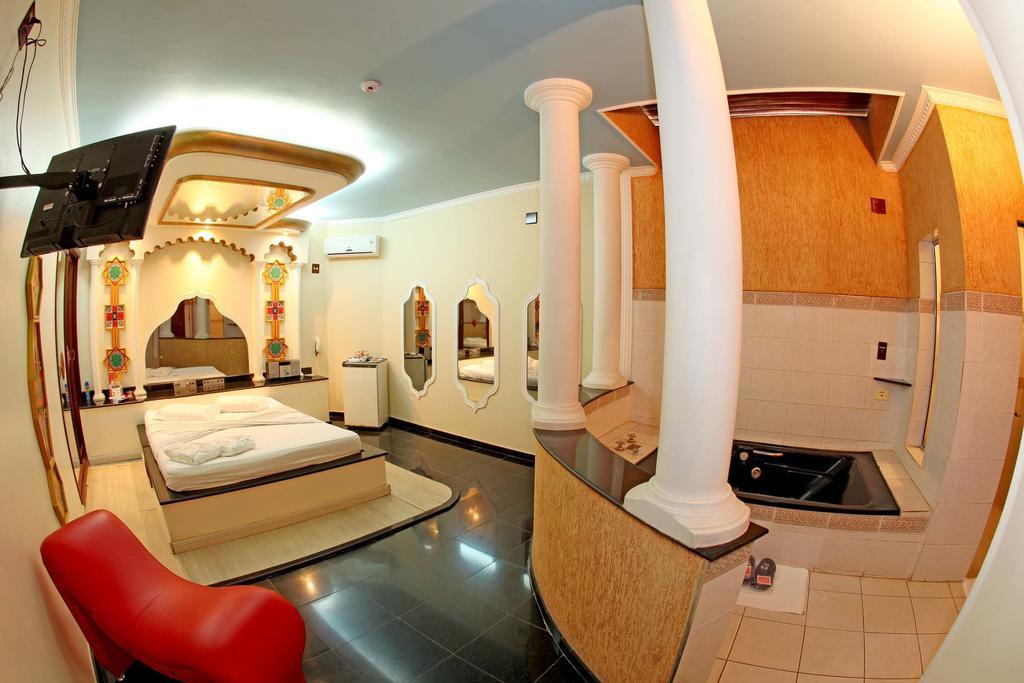 Hotel & Motel Le Baron (Adults Only) Pôrto Ferreira 部屋 写真