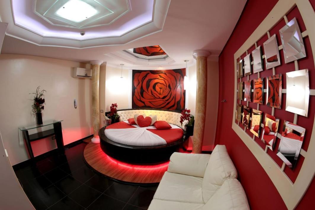 Hotel & Motel Le Baron (Adults Only) Pôrto Ferreira エクステリア 写真